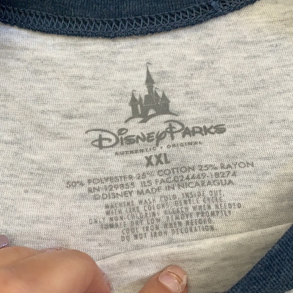 Disney Parks Flurry of Fun Hollywood Studios Top Size XXL - Picture 4 of 8